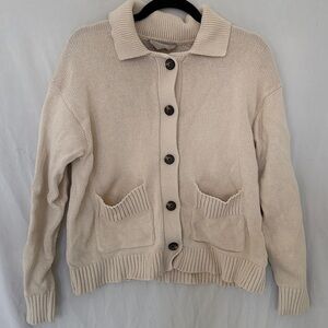 Everlane cream collar 2 pocket cardigan sweater flawed size medium